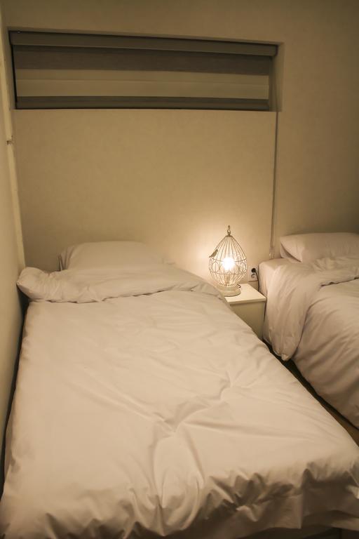 Hostel The Present *