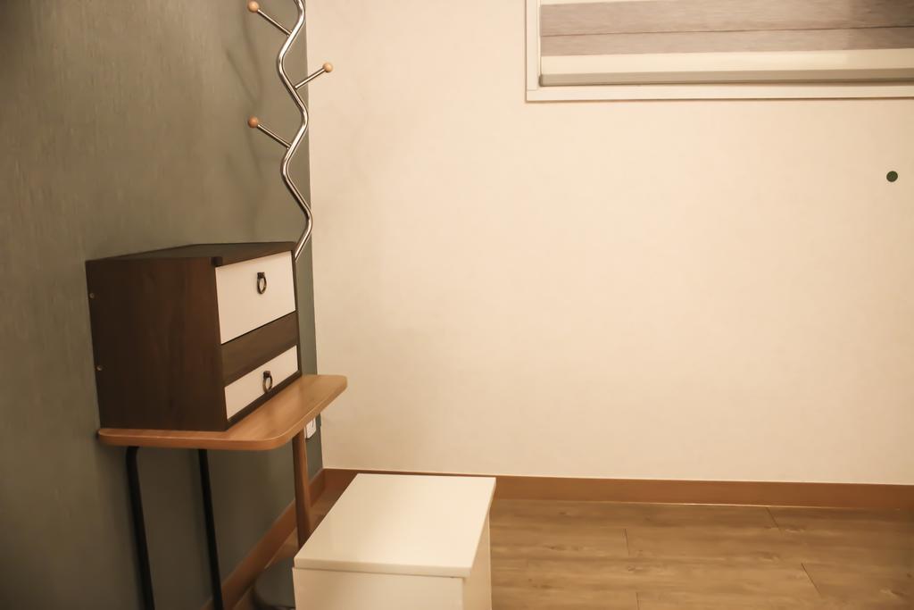 Hostel The Present *